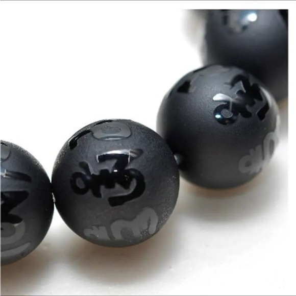 Carved black obsidian bracelet - Picture 1 of 3